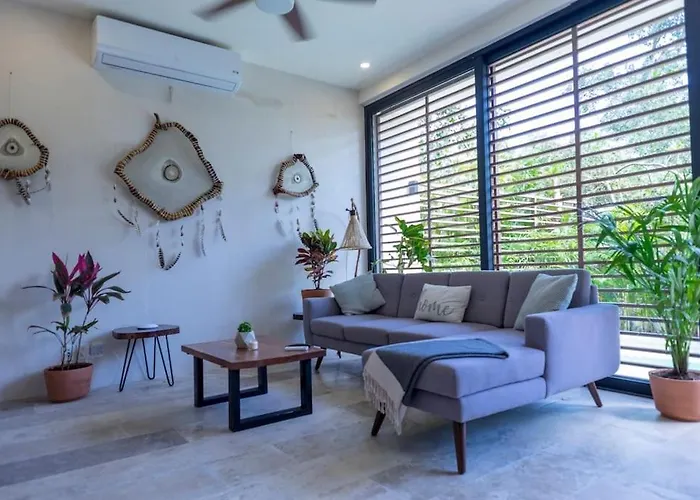 Exquisite Jungle W/private Pool! Apartment *